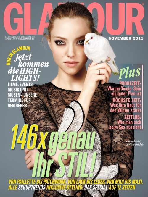 Glamour Ausgabe November 2011 - Titel: Zeitlos - Wie man sich beim Sex auszieht - Seite 242: "GLAMOUR erforscht: Strippen"  Teil 3: Der Strip-Kurs
